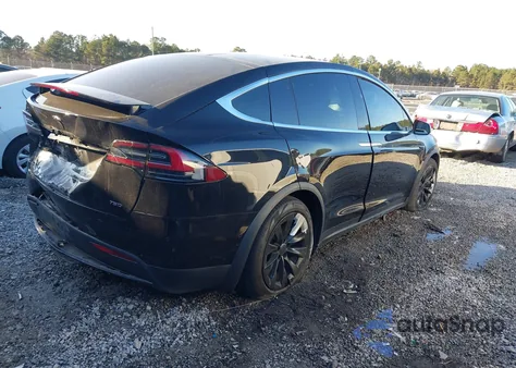 2018 Tesla Model X 100D/75D/P100D z USA, uszkodzony, nr VIN 5YJXCBE20JF110593